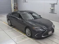 Lexus ES лот № 30015 оценка 3.5  с аукциона в Японии 4