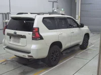 Toyota LAND CRUISER PRADO лот № 30016 оценка 4  с аукциона в Японии 1