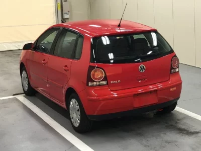 Volkswagen POLO  с аукциона в Японии