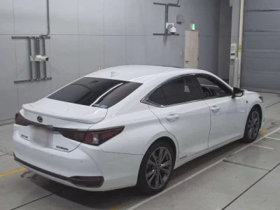 Lexus ES  с аукциона в Японии