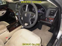 Toyota CROWN лот № 60142 оценка 3.5  с аукциона в Японии 2