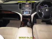 Toyota CROWN лот № 60142 оценка 3.5  с аукциона в Японии 5