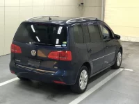 Volkswagen GOLF TOURAN лот № 3709 оценка 4  с аукциона в Японии 3