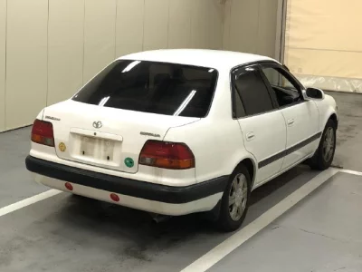 Toyota COROLLA  с аукциона в Японии