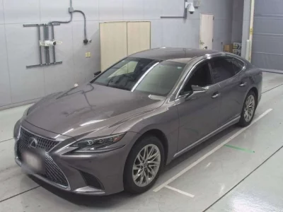 Lexus LS  с аукциона в Японии