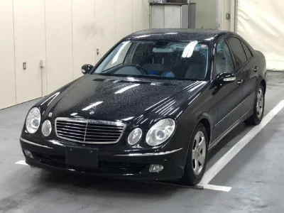 Mercedes-Benz E CLASS  с аукциона в Японии