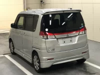 Mitsubishi DELICA D2 лот № 1004 оценка R  с аукциона в Японии 1