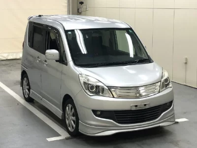 Mitsubishi DELICA D2