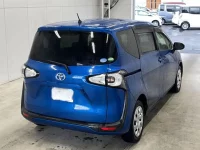 Toyota SIENTA лот № 3074 оценка 3.5  с аукциона в Японии 1