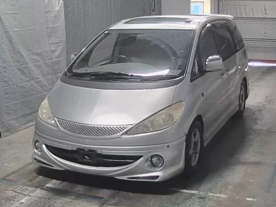 Toyota ESTIMA  с аукциона в Японии