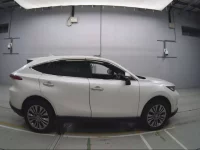 Toyota HARRIER лот № 30029 оценка RA  с аукциона в Японии 2