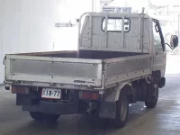 Toyota DYNA лот № 710 оценка 3.5  с аукциона в Японии 4