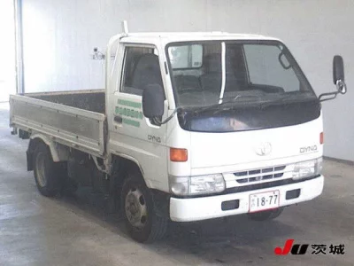 Toyota DYNA  с аукциона в Японии