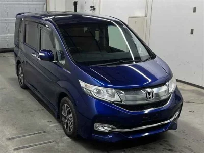 Honda STEP WAGON  с аукциона в Японии