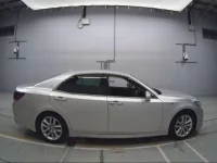 Toyota CROWN лот № 30037 оценка 3.5  с аукциона в Японии 2