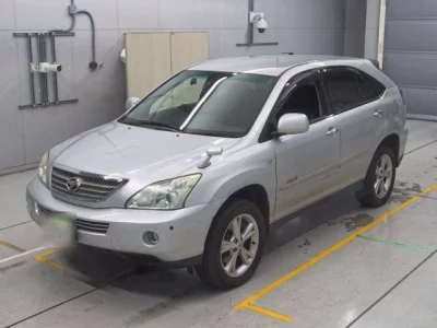 Toyota HARRIER  с аукциона в Японии