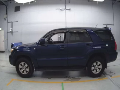 Toyota HILUX SURF  с аукциона в Японии