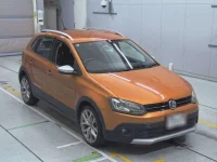Volkswagen CROSS POLO лот № 90008 оценка 4  с аукциона в Японии 4