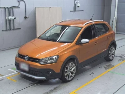 Volkswagen CROSS POLO  с аукциона в Японии