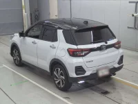 Toyota RAIZE лот № 30041 оценка R  с аукциона в Японии 5