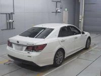 Toyota CROWN лот № 30045 оценка 3.5  с аукциона в Японии 1