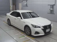 Toyota CROWN лот № 30045 оценка 3.5  с аукциона в Японии 4