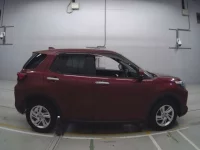 Toyota RAIZE лот № 30047 оценка RA  с аукциона в Японии 2