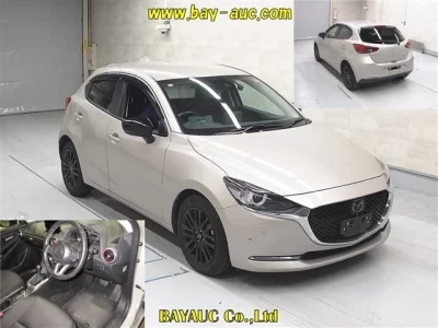 Mazda MAZDA2  с аукциона в Японии