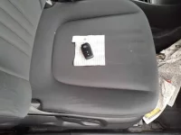 Toyota AQUA лот № 30051 оценка 4  с аукциона в Японии 7