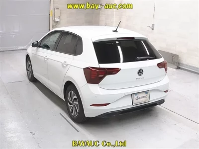 Volkswagen POLO  с аукциона в Японии