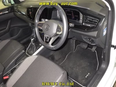 Volkswagen POLO  с аукциона в Японии