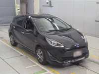 Toyota AQUA лот № 30055 оценка 3  с аукциона в Японии 4