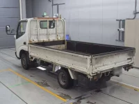 Toyota DYNA лот № 90030 оценка RA  с аукциона в Японии 5