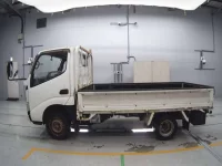 Toyota DYNA лот № 90030 оценка RA  с аукциона в Японии 3