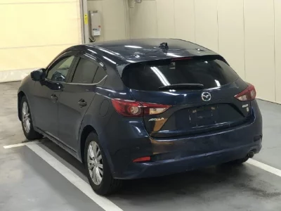 Mazda AXELA  с аукциона в Японии