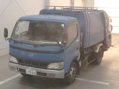 Hino DUTRO  с аукциона в Японии