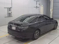Toyota MARK X лот № 30060 оценка 3.5  с аукциона в Японии 1