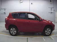 Toyota RAV4 лот № 90037 оценка 3.5  с аукциона в Японии 2