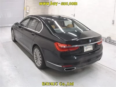 BMW 7-Series  с аукциона в Японии