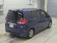 Honda FREED лот № 30064 оценка 3.5  с аукциона в Японии 1