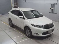 Toyota HARRIER лот № 30061 оценка 4.5  с аукциона в Японии 4