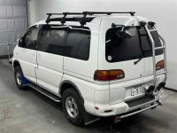 Mitsubishi DELICA лот № 70025 оценка R  с аукциона в Японии 1