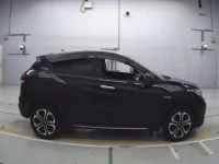 Honda VEZEL лот № 30066 оценка 3.5  с аукциона в Японии 2