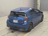 Toyota AQUA лот № 30065 оценка 3.5  с аукциона в Японии 1