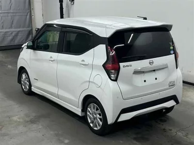 Nissan DAYZ  с аукциона в Японии