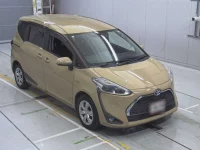 Toyota SIENTA лот № 30070 оценка 3.5  с аукциона в Японии 4