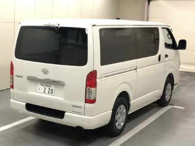 Toyota HIACE VAN