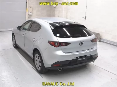 Mazda MAZDA3  с аукциона в Японии
