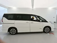 Nissan SERENA лот № 10334 оценка 3.5  с аукциона в Японии 2
