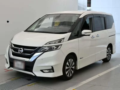 Nissan SERENA  с аукциона в Японии